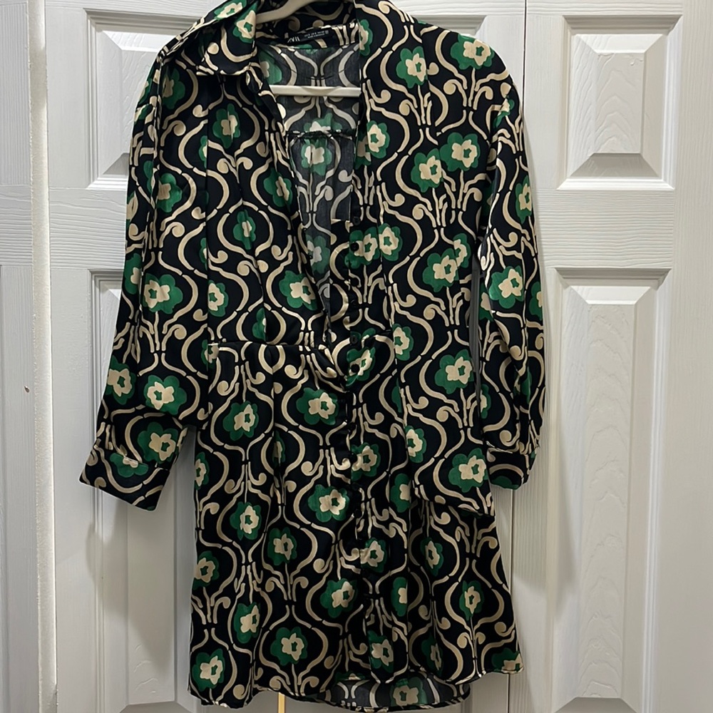 Zara long sleeve dress with abstract floral design